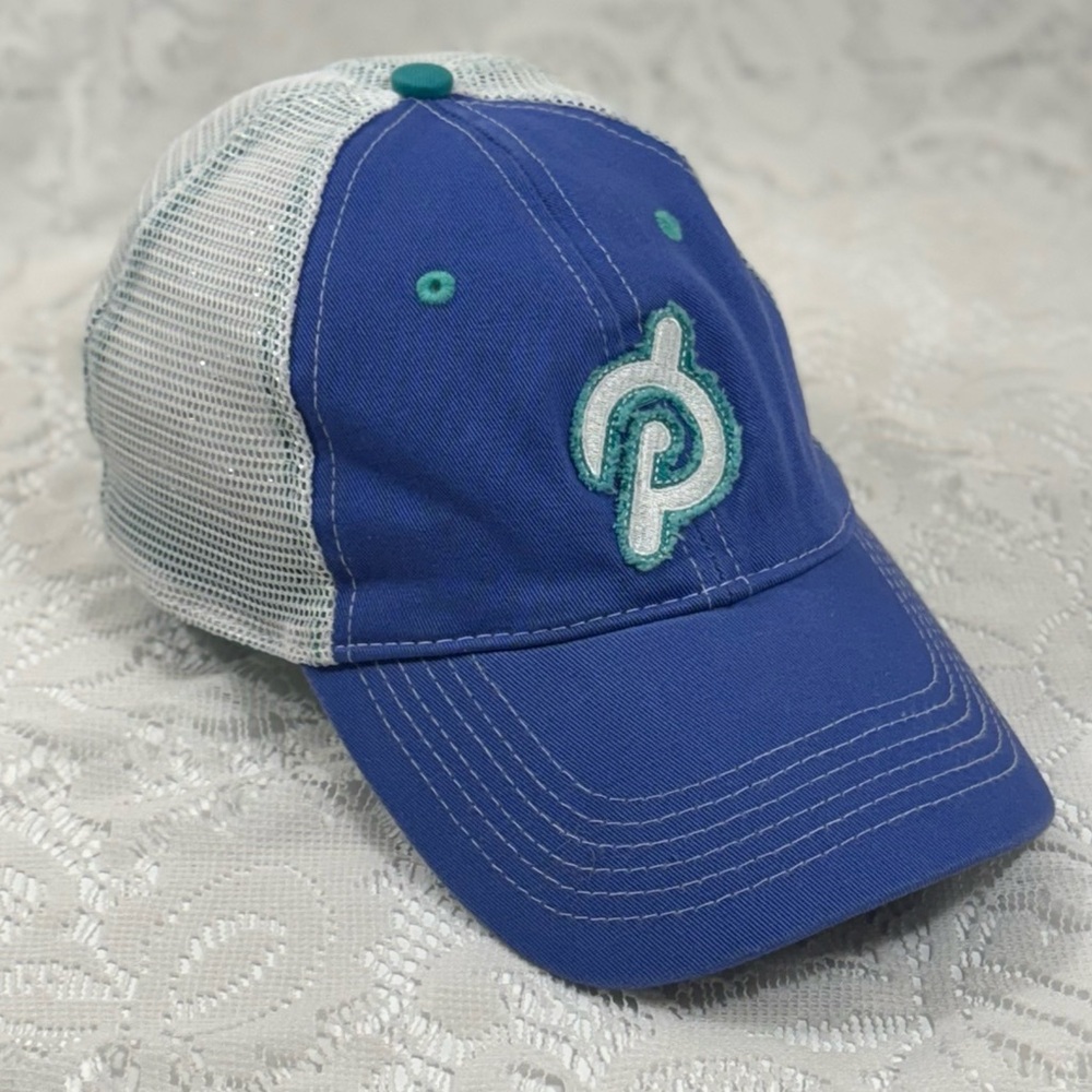 PELOTON Logo Mesh Trucker Baseball hat. Blue White Teal